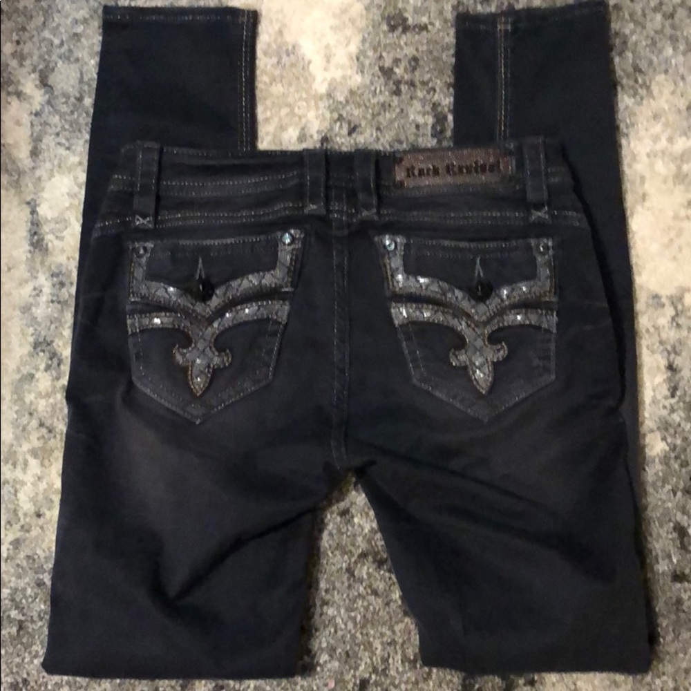 Rock Revival Dark Wash Skinnies. 28